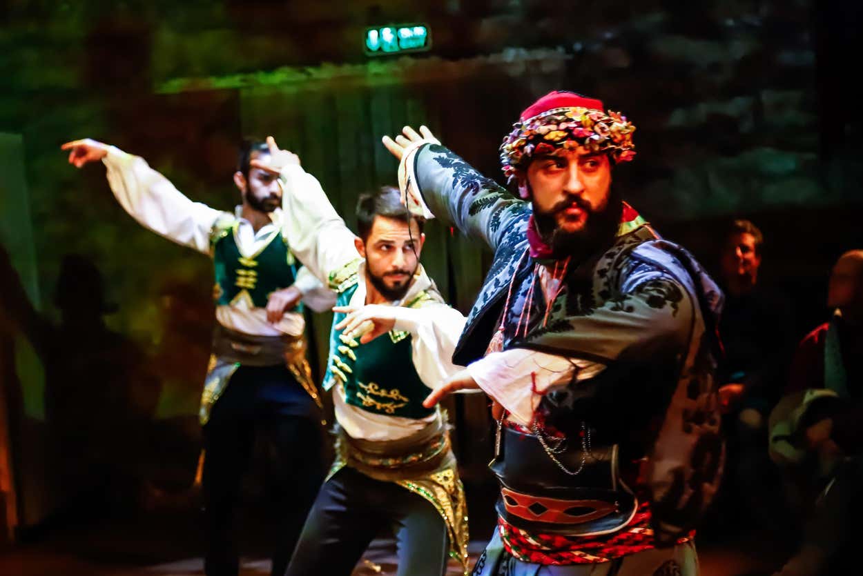 Espectáculo de música y baile tradicional 1 Espectaculo de musıca y baile tradicional