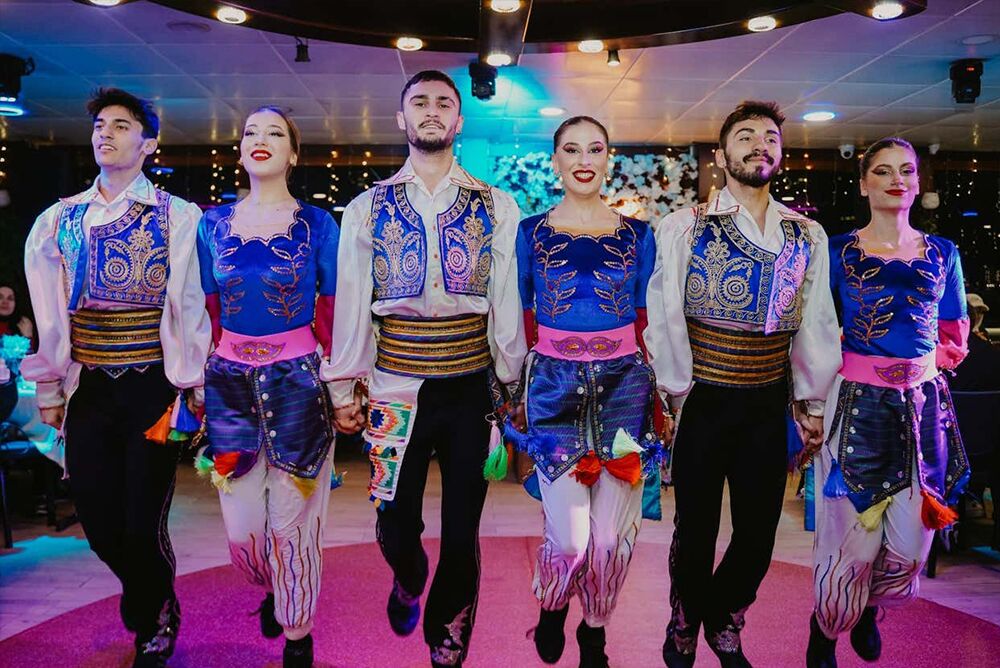 Crucero nocturno con cena y espectaculo 4 Crucero nocturno con cena y espectaculo 4