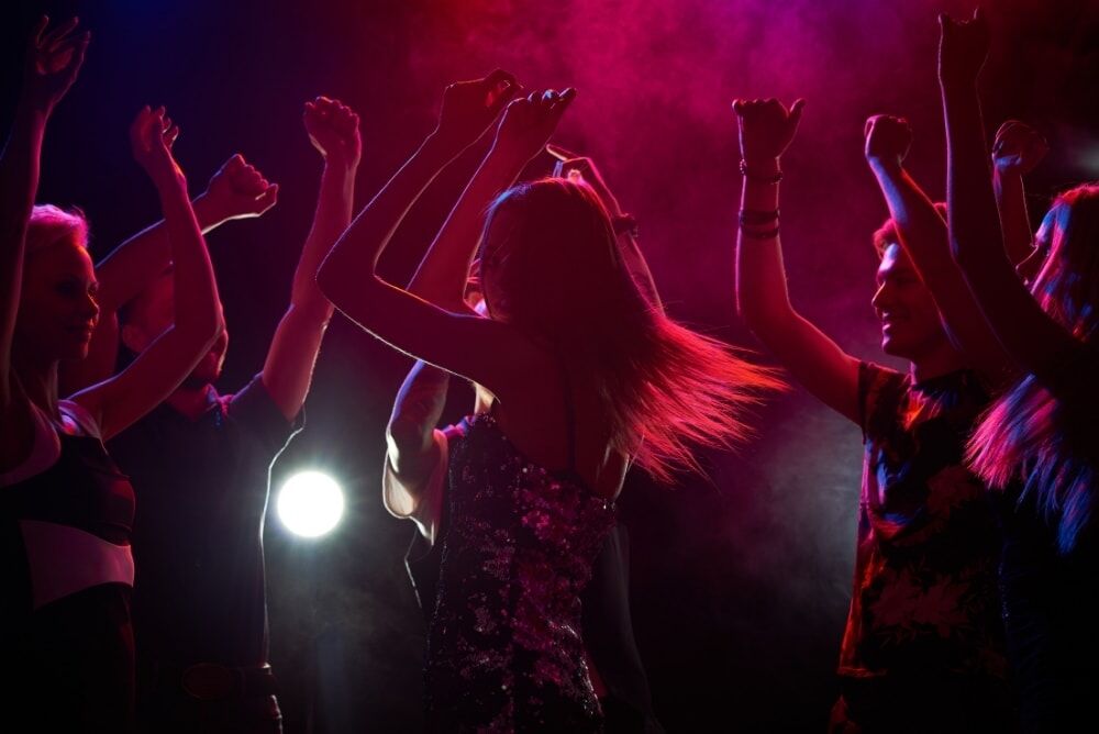 Pub Crawl Tour de fiesta por Estambul 3 Pub Crawl Tour de fiesta por Estambul 2