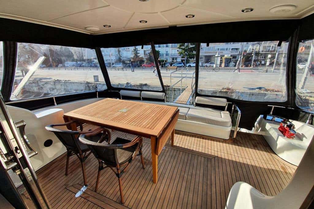 Paseo en yate privado por el Bósforo 1 Paseo en yate privado por el Bosforo